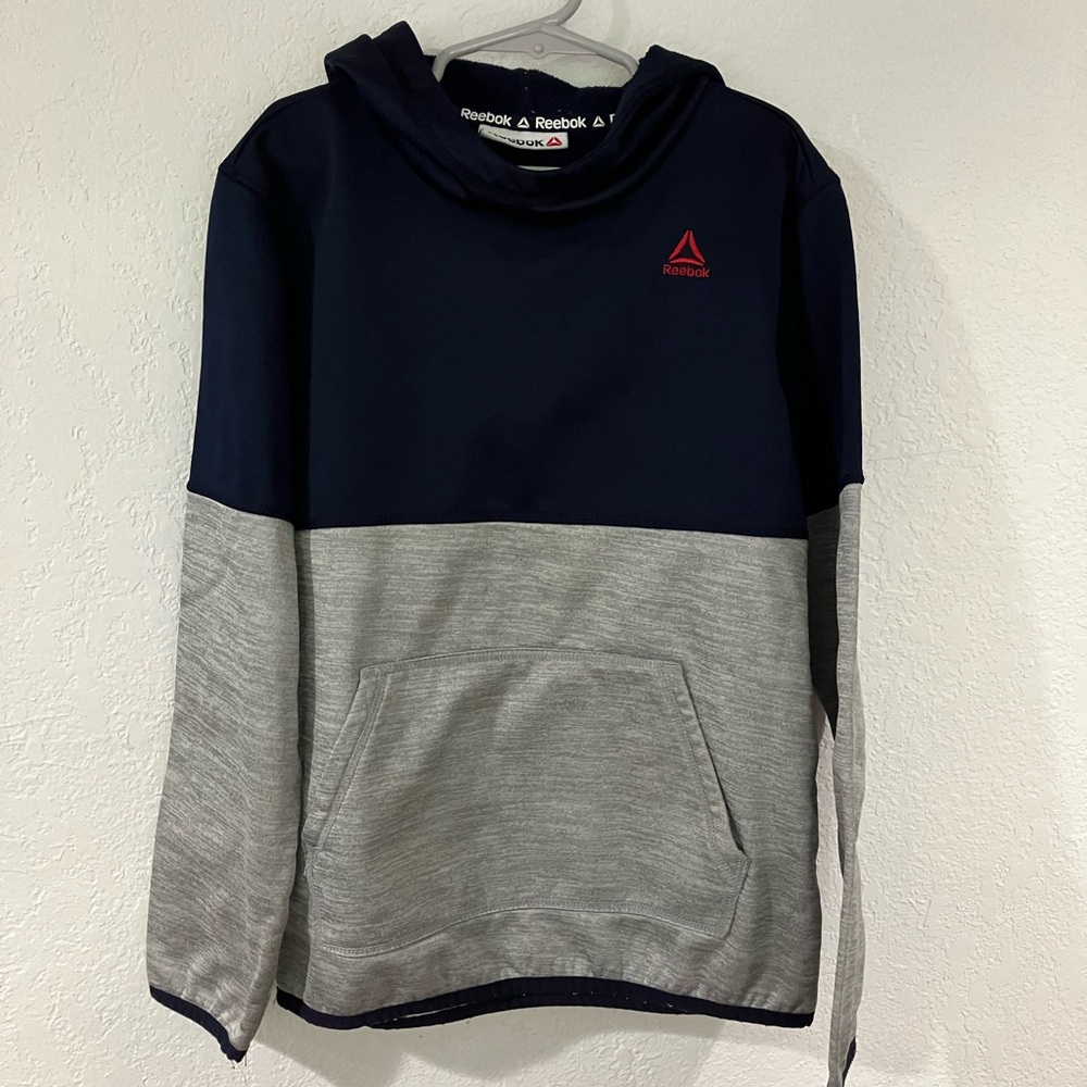 Reebok Youth Medium Pullover Sweatshirt boys sweatshirt school EUC